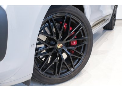 صورة 4 لـ 2024 Porsche MACAN