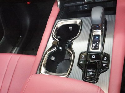 2025 Lexus RX — миниатюра 27