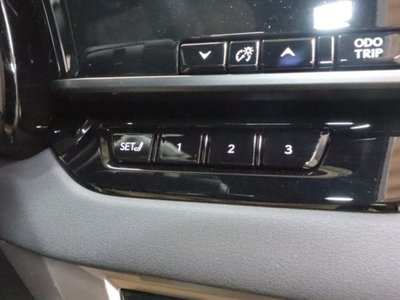 2025 Lexus RX — миниатюра 34