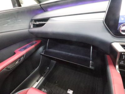 2025 Lexus RX — миниатюра 33
