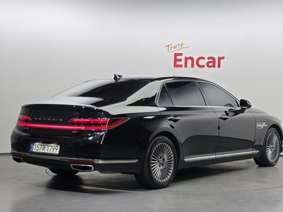 2021 Genesis G90 photo 3