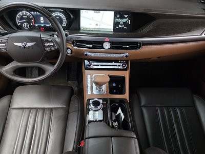 2021 Genesis G90 photo 5