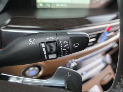 2021 Genesis G90 thumbnail 13