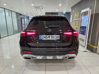 صورة 3 لـ 2023 Mercedes-BENZ GLC