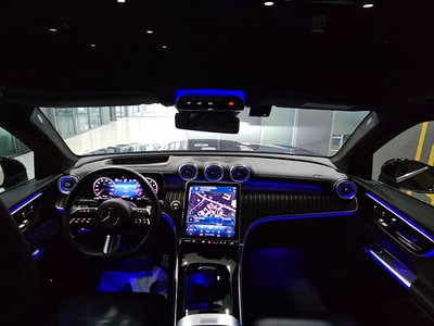 صورة 5 لـ 2023 Mercedes-BENZ GLC