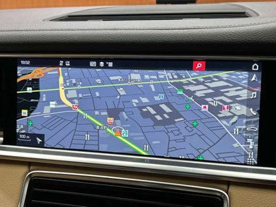 PORSCHE PANAMERA - 10