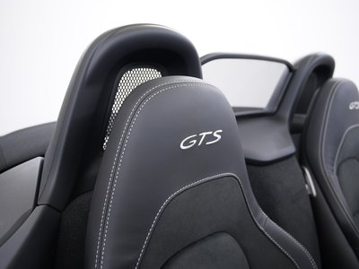 2023 Porsche 718 — миниатюра 22