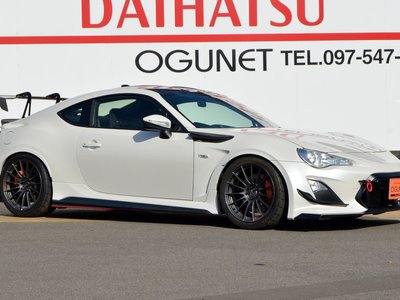 TOYOTA 86 - 7