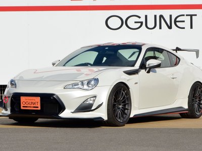 TOYOTA 86 - 1