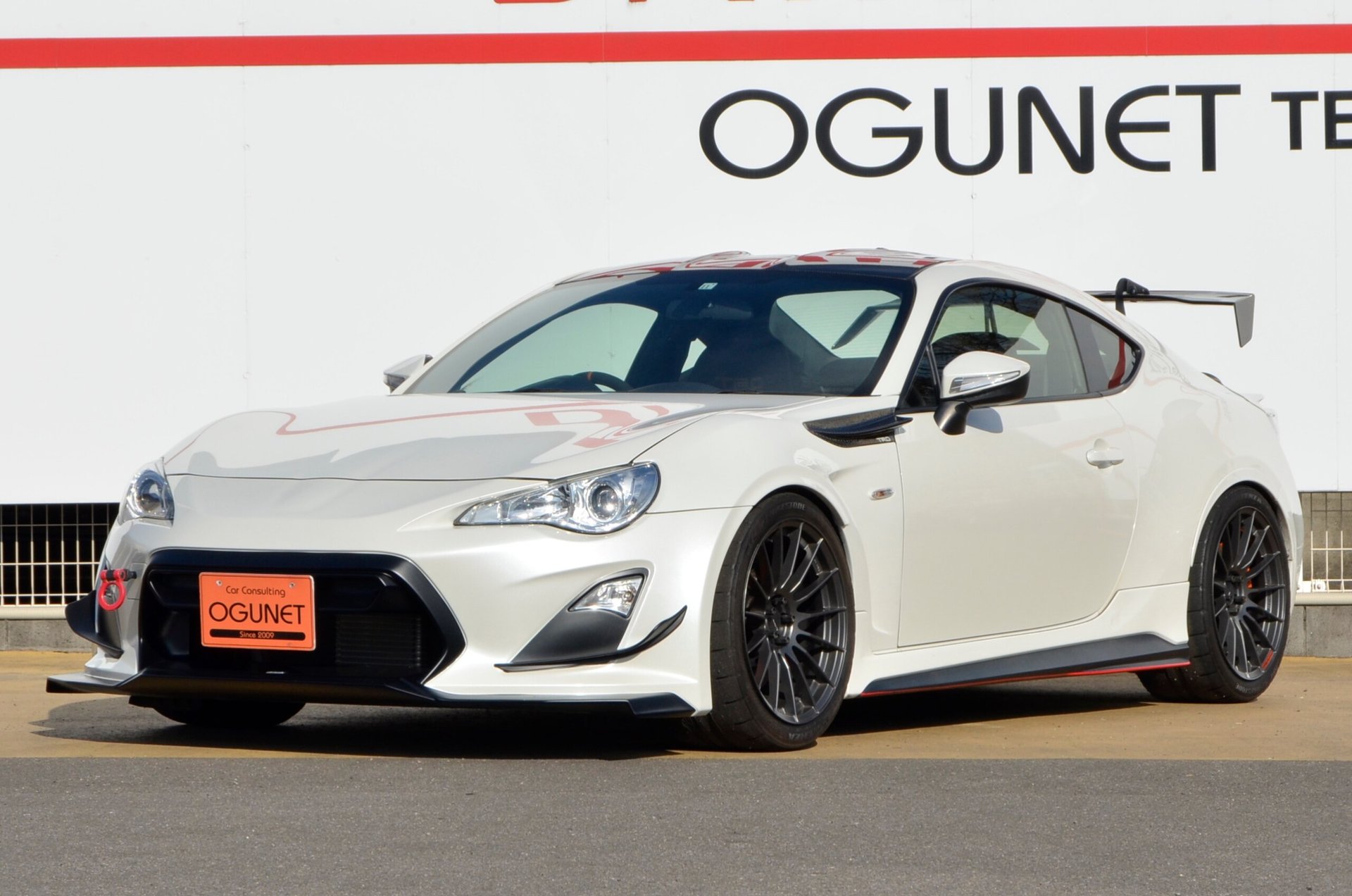 TOYOTA 86 - View 1
