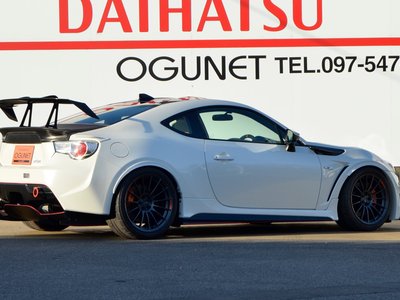 TOYOTA 86 - 5