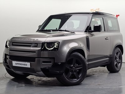 LAND ROVER DEFENDER - 1