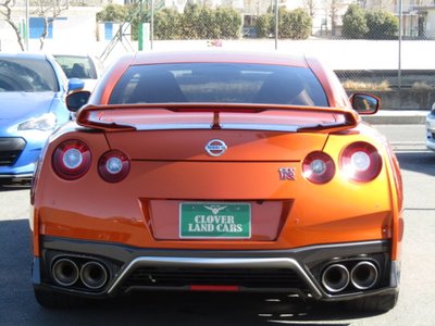 NISSAN GT-R - 5