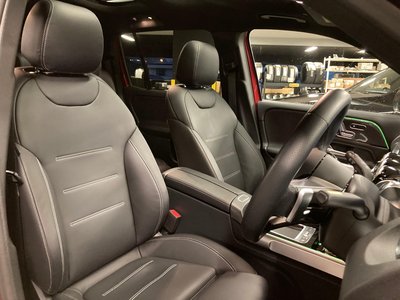 MERCEDES-BENZ GLB - 10