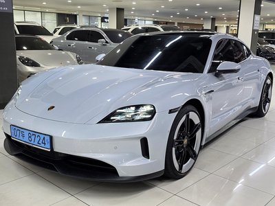 2025 Porsche TAYCAN 照片 1