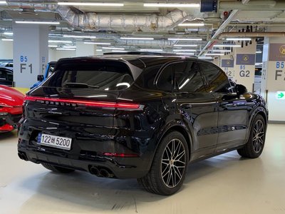 PORSCHE CAYENNE - 6