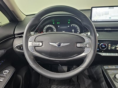 2022 Genesis GV70 thumbnail 18