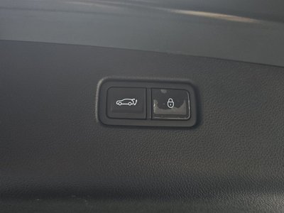 2022 Genesis GV70 thumbnail 26