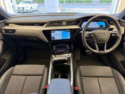 2023 AUDI Q8 E-TRON — фото 3