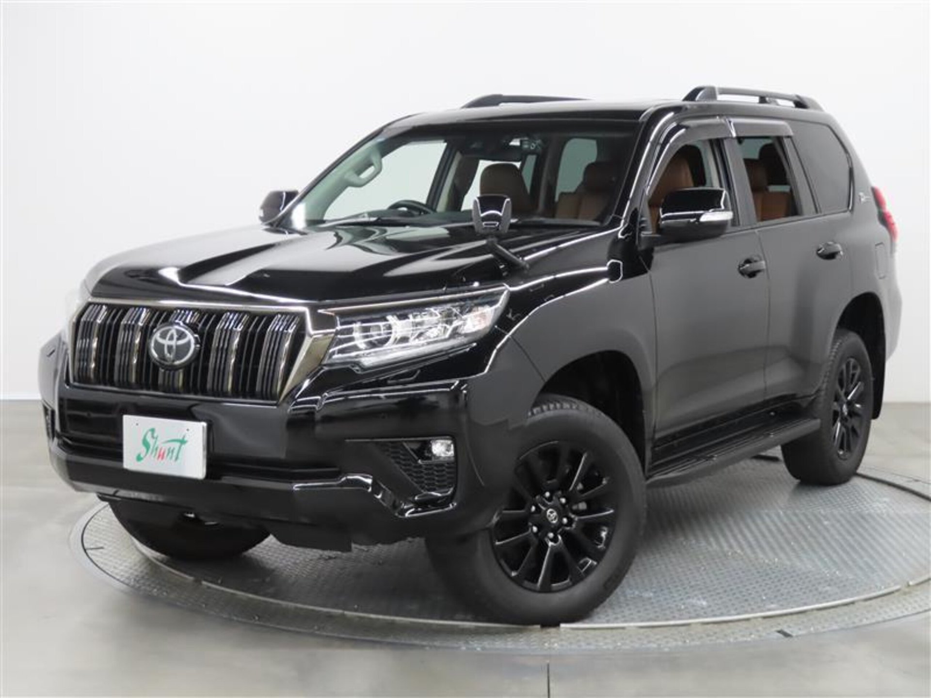 TOYOTA LAND CRUISER PRADO - View 1