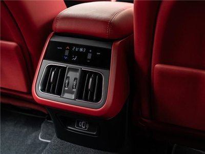 صورة مصغرة 27 لـ 2023 Maserati GRECALE