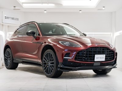 ASTON MARTIN DBX - 1