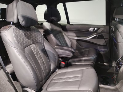 2024 BMW X7 缩略图 38