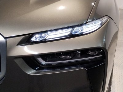 2024 BMW X7 缩略图 18