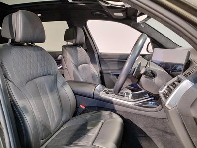 2024 BMW X7 缩略图 37