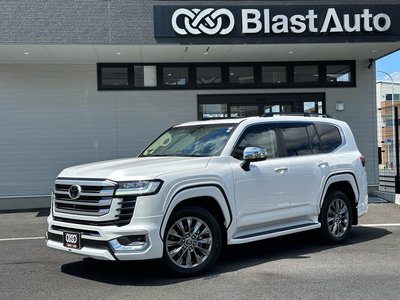 TOYOTA LAND CRUISER 300