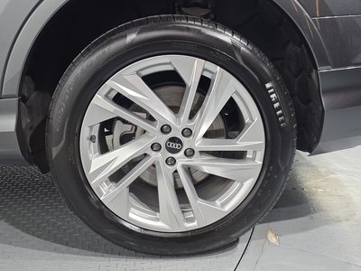 AUDI Q7 - 8