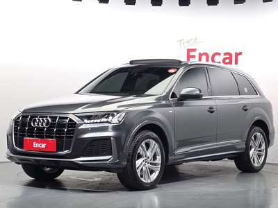 AUDI Q7 - 1