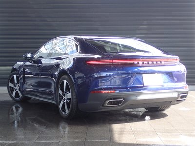 PORSCHE PANAMERA - 5