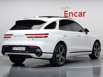 صورة 4 لـ 2022 Genesis GV70