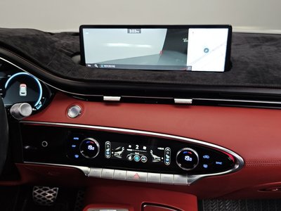2022 Genesis GV70 thumbnail 15