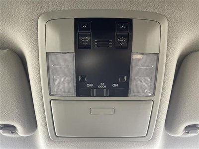 TOYOTA LAND CRUISER PRADO - 10