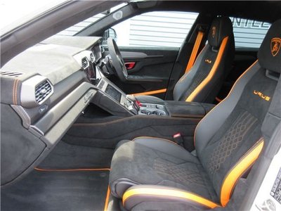 2023 Lamborghini URUS 缩略图 29