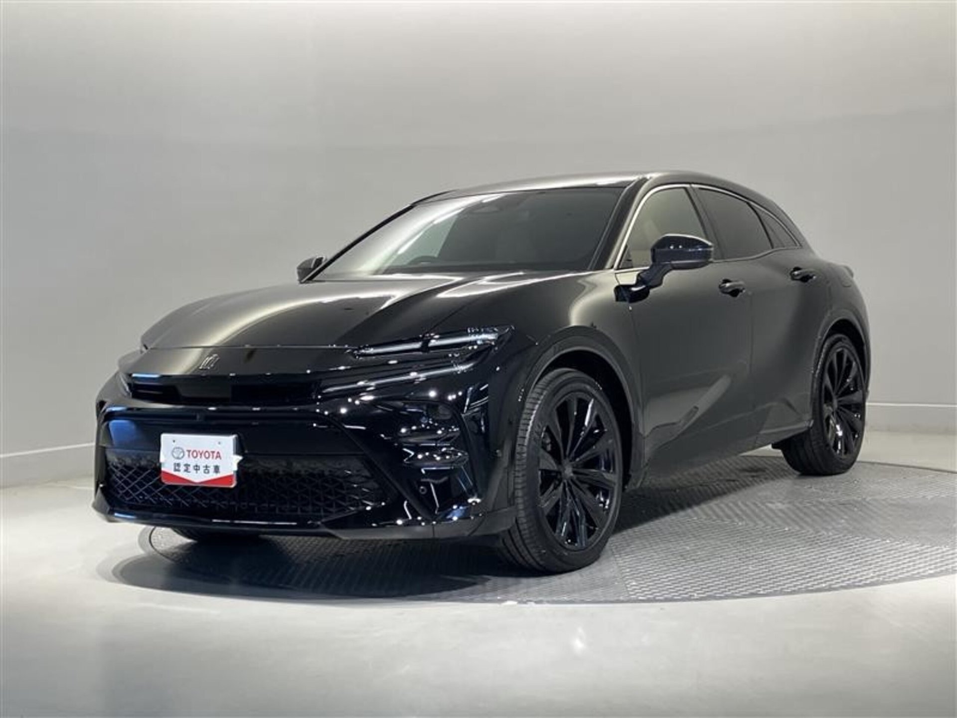 TOYOTA CROWN SPORT - View 1