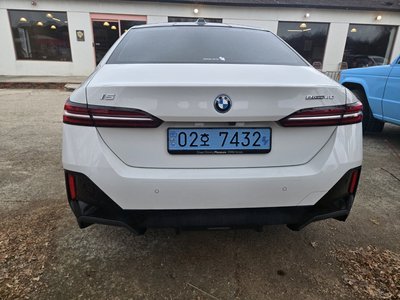 BMW I5 - 3