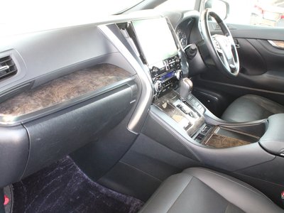 TOYOTA ALPHARD - 8