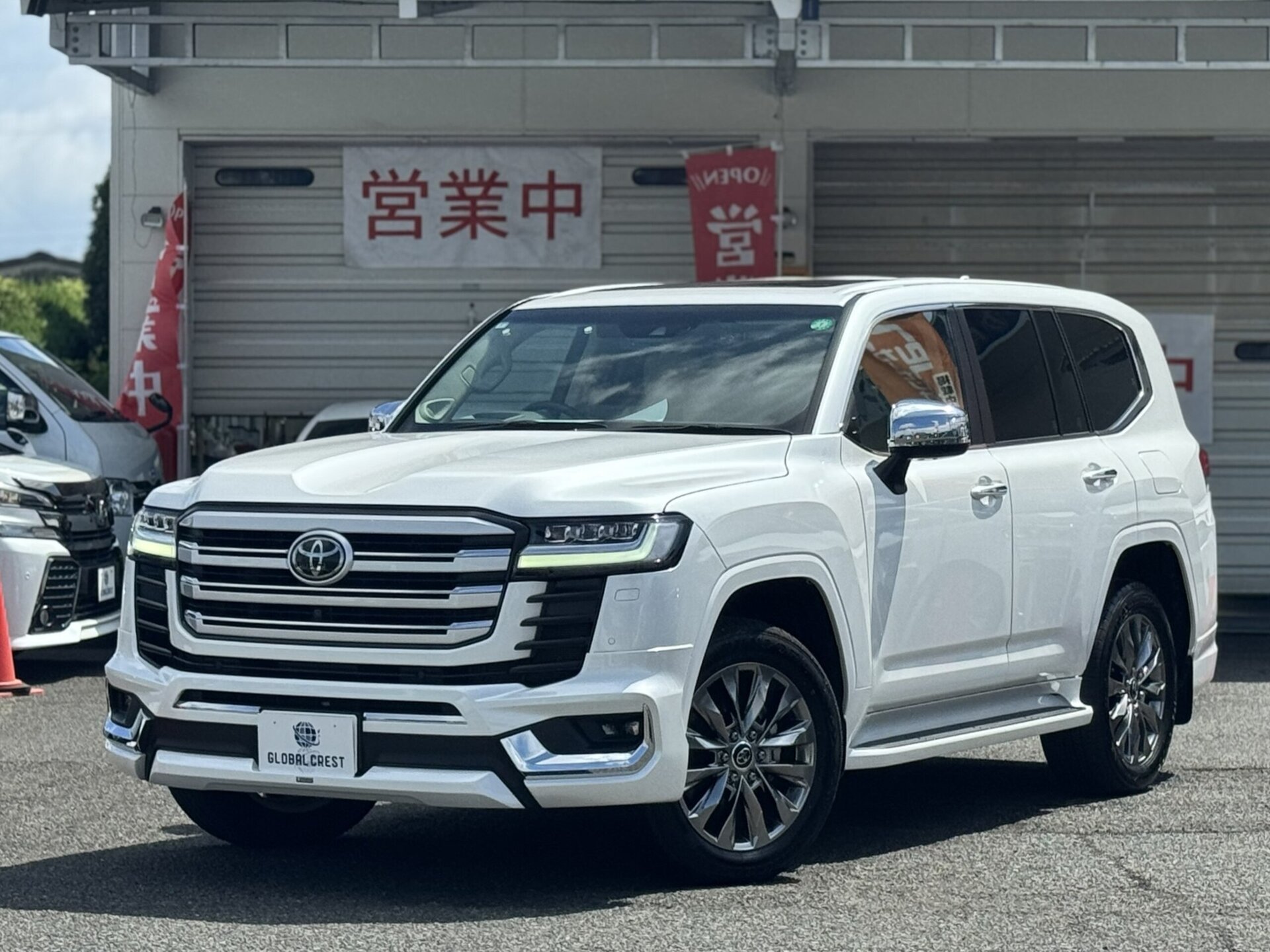 TOYOTA LAND CRUISER 300 - View 1