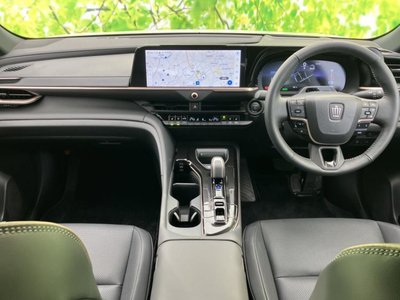 2026 Toyota CROWN CROSSOVER 照片 4