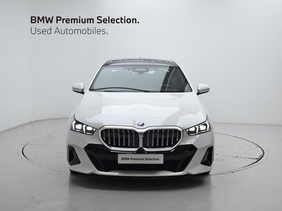 2025 BMW 5 SERIES 照片 4
