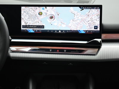 2025 BMW 5 SERIES — миниатюра 14