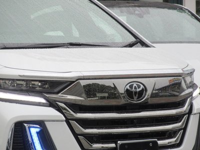 TOYOTA VELLFIRE - 8