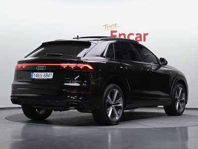 AUDI Q8 - 2