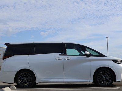 2024 Toyota VELLFIRE — фото 4