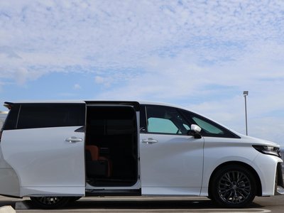 2024 Toyota VELLFIRE — фото 5