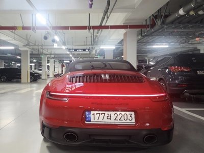 PORSCHE 911 - 4