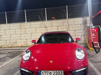 PORSCHE 911 - 10